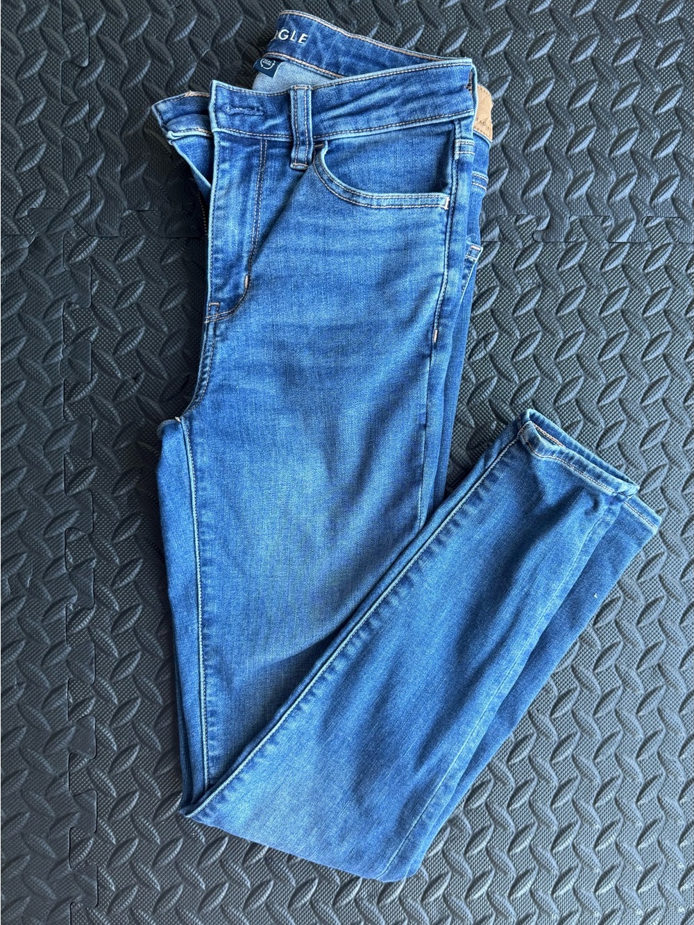 American Eagle Outfitters Stretch High-Rise Skinny Jeans in Medium Blue